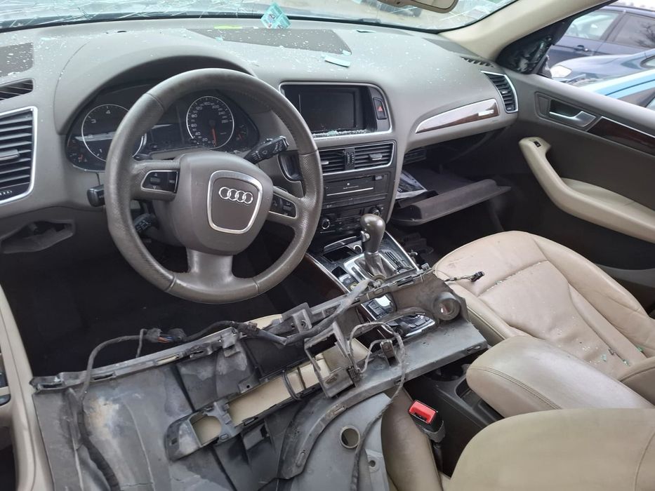 Dezmembrez Audi Q5 - 8R (2008 - 2012), 2.0 tdi CGLB, automatic, CGLB, NHD