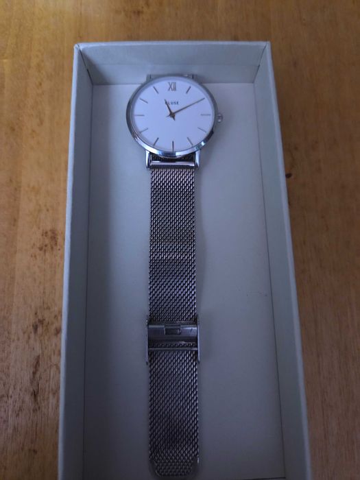 Ceas dama cluse purtat rar