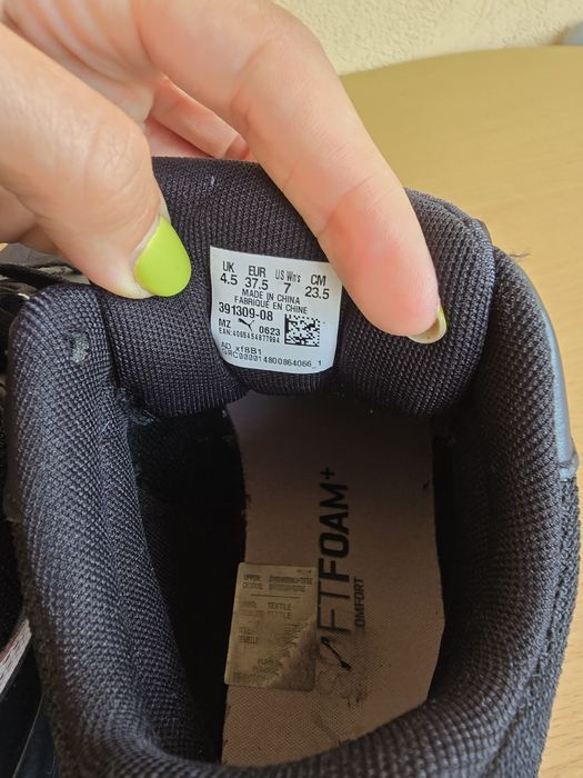 Adidasi Puma marimea 37,5