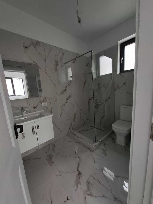 Pantelimon Ilfov,parter,3 camere 2 bai,300mp proprietate acces bun intre vile locuite,comision 0%