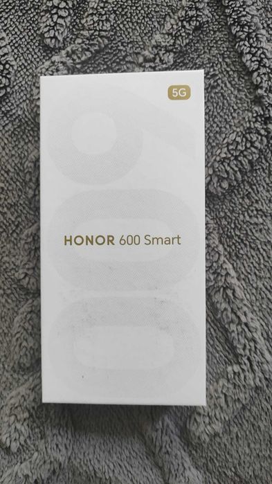 Чисто нов, не разпчатен телефон HONOR 600 Smart