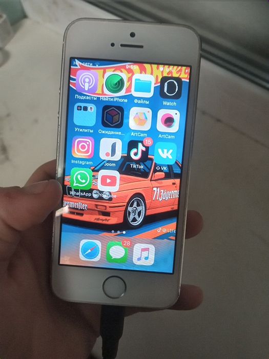 Продам iPhone 5s