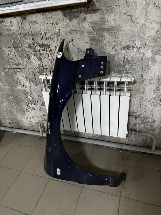 Крыло правое Audi A4 B5 (Ауди А4 Б5) 2000г