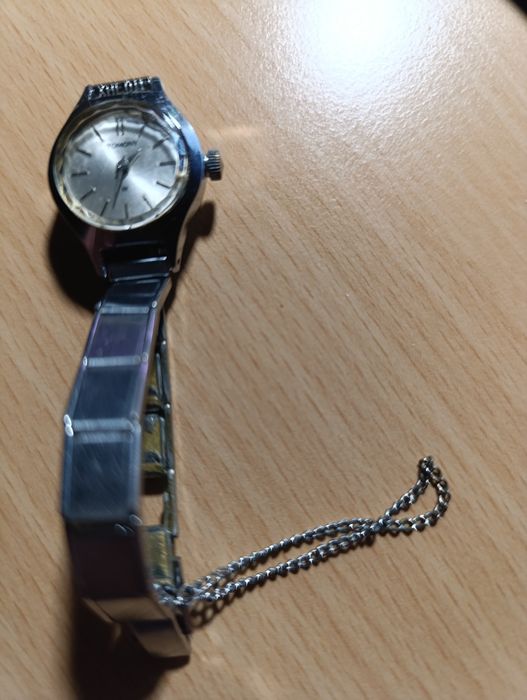 Ceas de damă cu mecanism japonez pentru piese