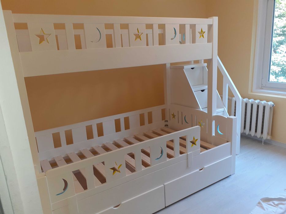 TRANSPORT GRATUIT.Pat etajat-supraetajat din lemn masiv.Cod 3525