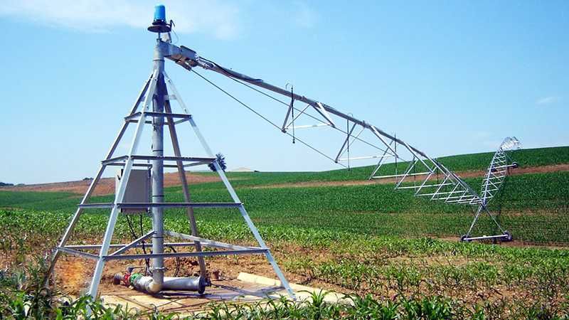 Vand sisteme de irigatii: picurare ,tamburi,pivoti ,motopompe,etc...