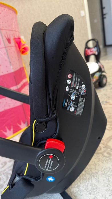 Автокресло новое