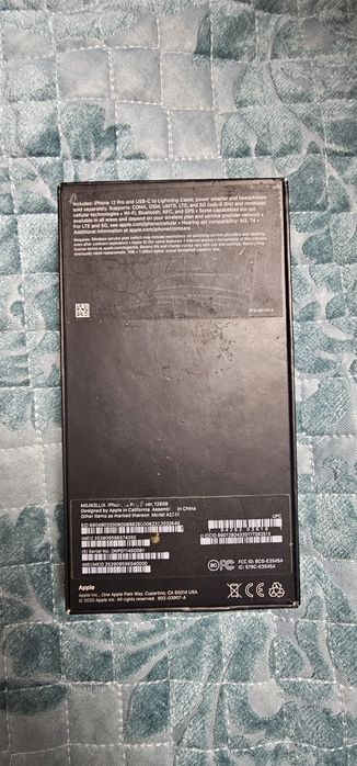 iPhone 12 Pro  мобильный телефон