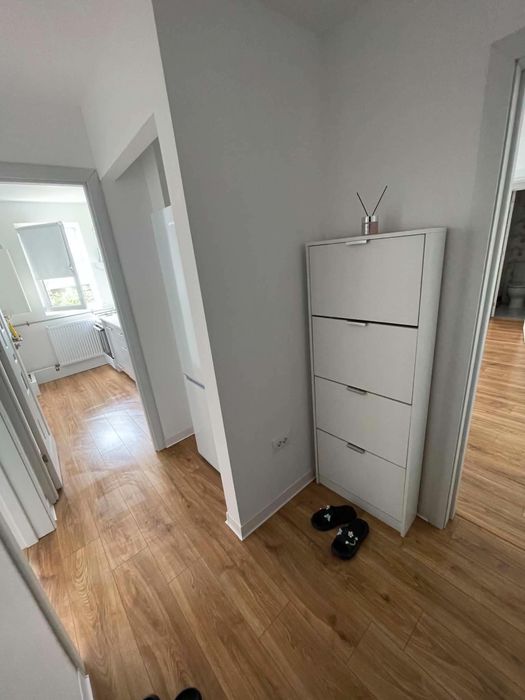 Ofer spre inchiriere apartament 3 camere, Valenii de Munte ! Pentru mai multe detalii privat.