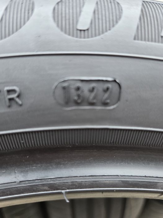 Vând patru anvelope de vara good year  205 55 17  dot 1322