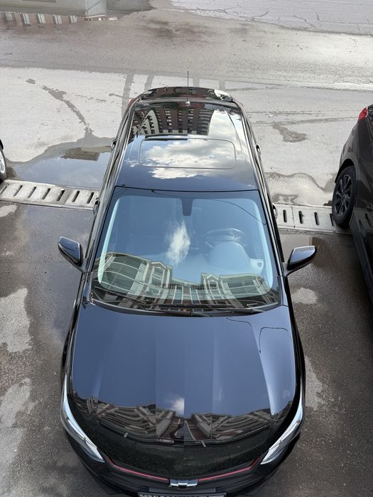 Chevrolet Onix redline 2024