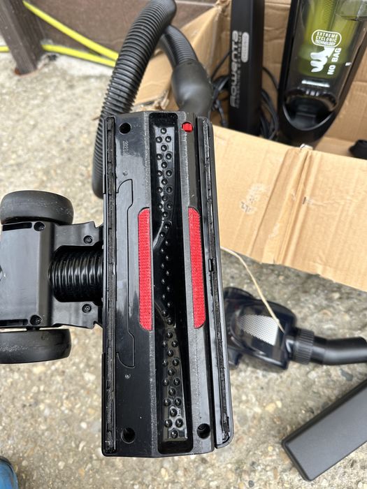 Aspirator vertical rowenta power extreme cyclonic