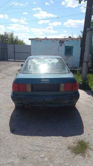 Продам Ауди б4 на ходу