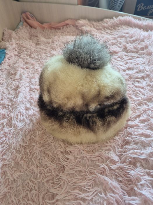 Продаётся норовят шапка