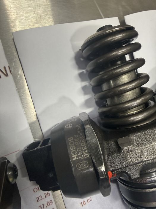 Рециклирани дюзи VW T5 2.5 TDI помпа дюза