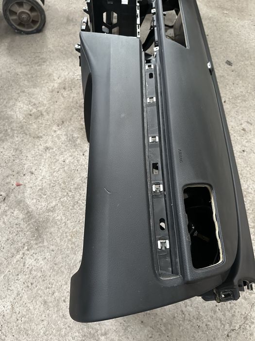 plansa bord neagra vw passat b7 cc 2013