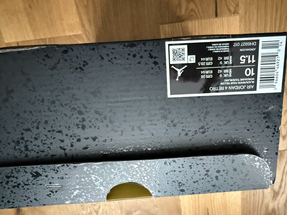 Jordan 4 Retro Thunder