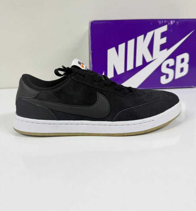 Nike SB Fc Classic