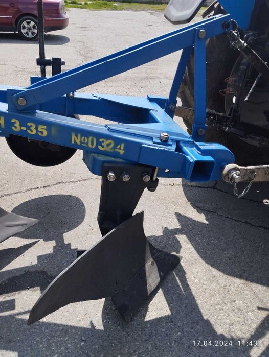 плуг 3 корпуса плн