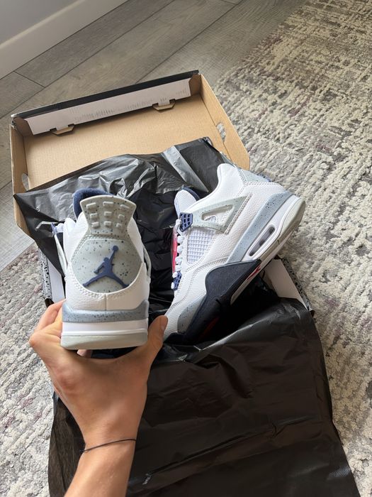 Jordan 4 Navy
