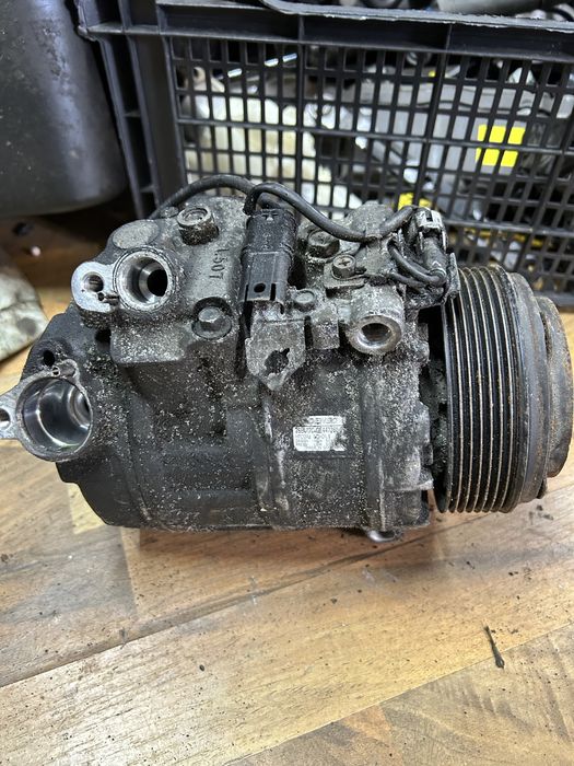 Compresor clima BMW F10 F11 F07 F30 F20 E84 F25 X1 X3 E61 E60 E93 E90