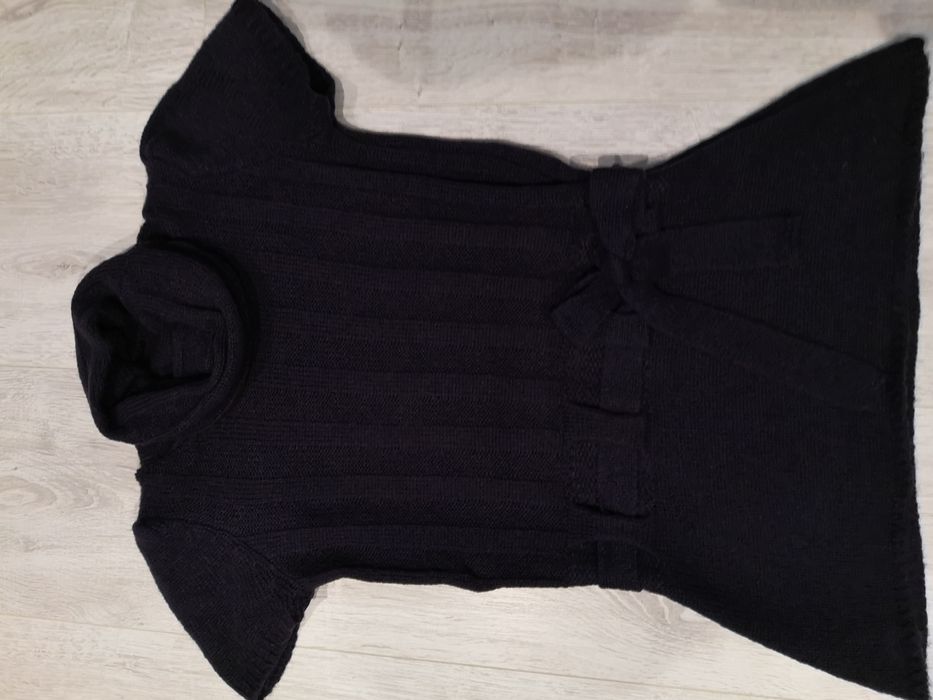 Pulovere Bershka, Stradivarius...