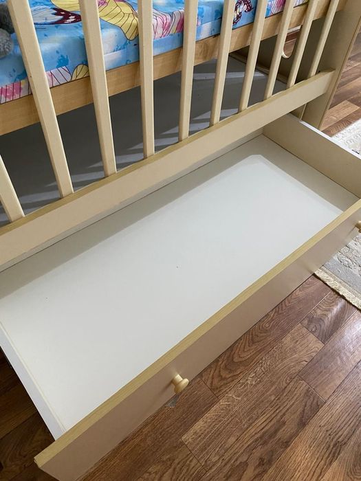 Детская кроватка