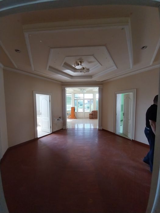 Комерческая помещение Ташкентская область чиназ 1,8 га.