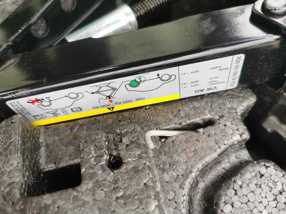 kit rezerva slim vw passat b8 t125 70 r18 rezerva slim passat b8