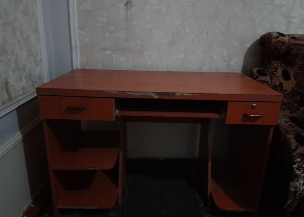 Kompyuter stol offisnoy
