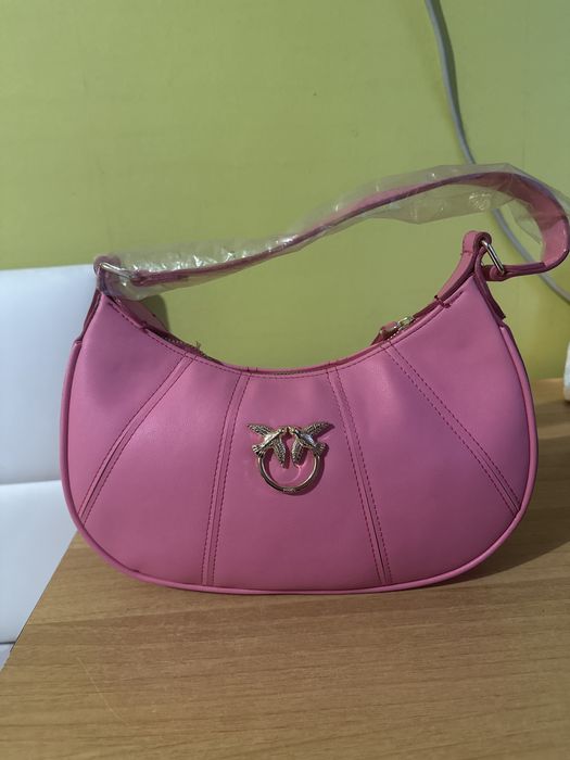 Малки стилни чантички !