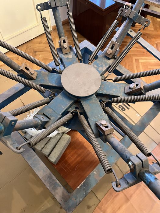 Ситопечат машина+сушилка за текстил+преса + рамки и бои подарък