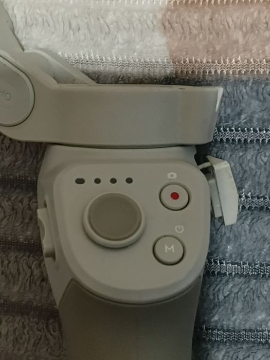 стабилизатор (гимбал) для смартфона.