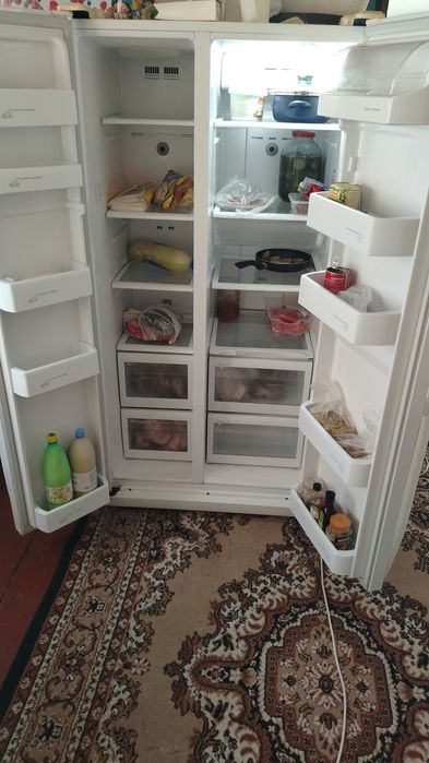Продам холодильник Samsung