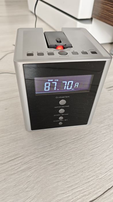 Radio ceas deșteptător Medion cu proiectare oră!