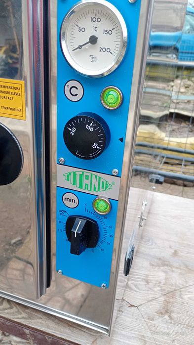 Сух стерилизатор TITANOX 120 l