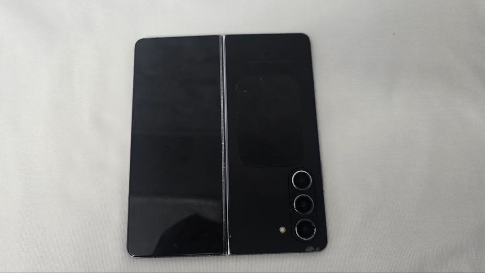 Samsung Z fold 5
