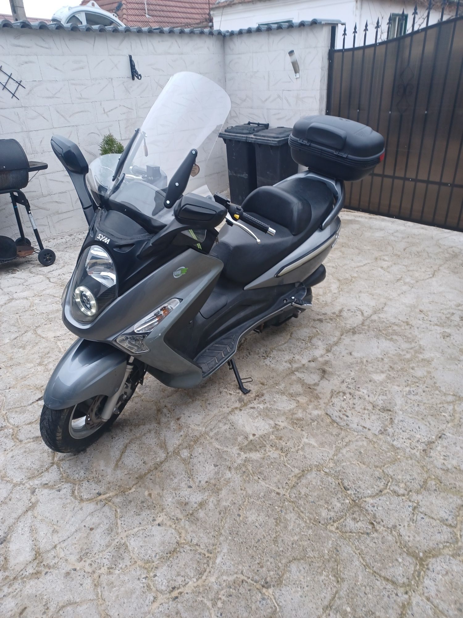 Scuter Sym 250cc GTS Orlat • OLX.ro