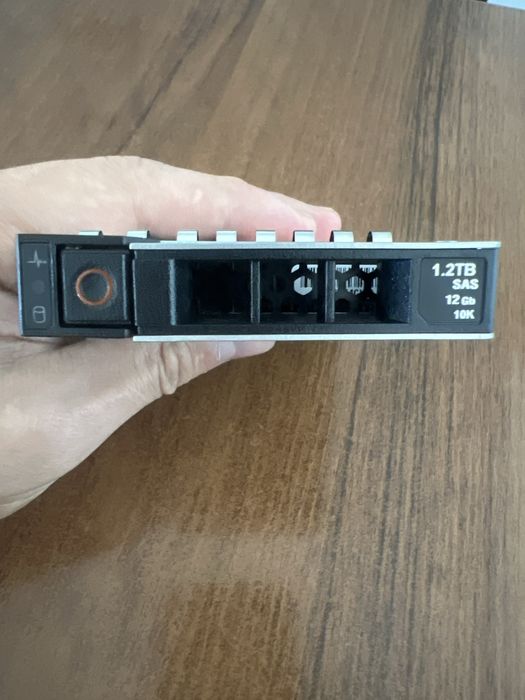 Новый ssd диск для сервера Dell на 1.2 Тб