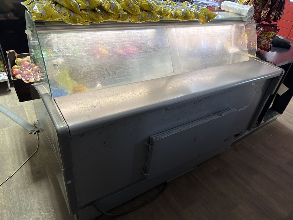 Холодильник витрина