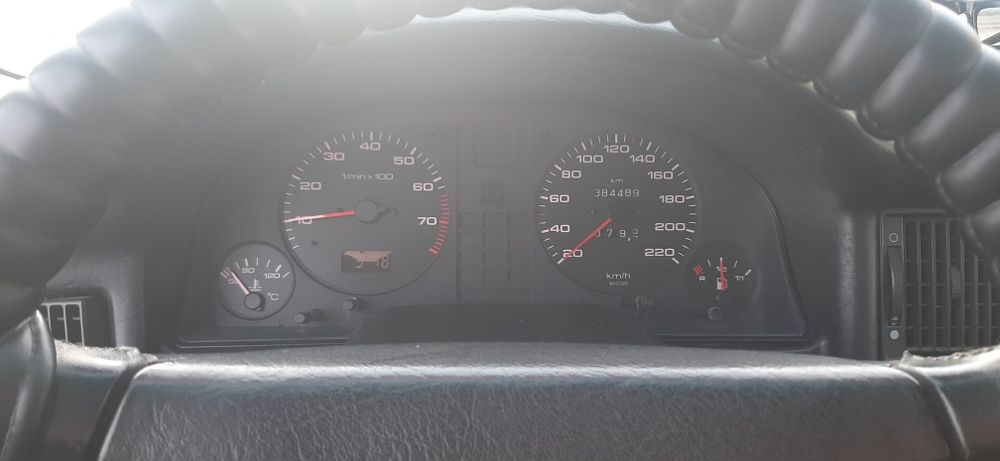 Продам Ауди 80 б4