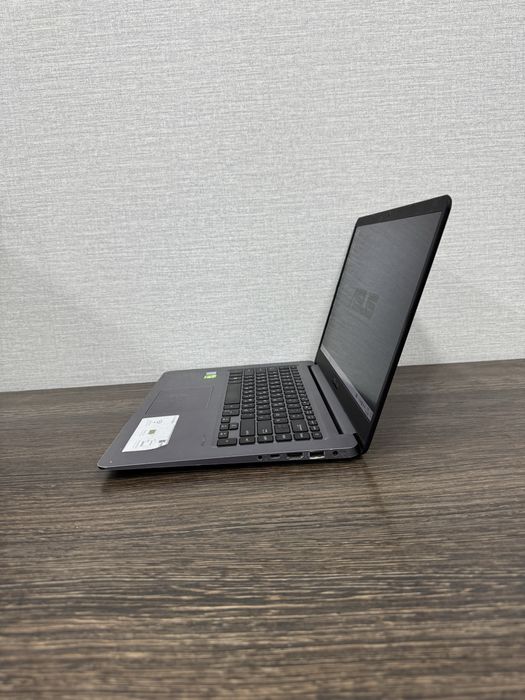 Asus VivoBook X510U intel Core i7 Для 3D Max IT и Современные Игры!