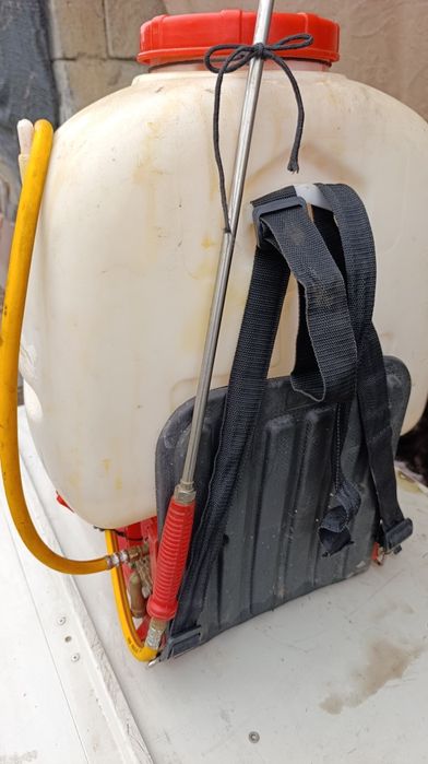 Опрыскиватель бензиновый