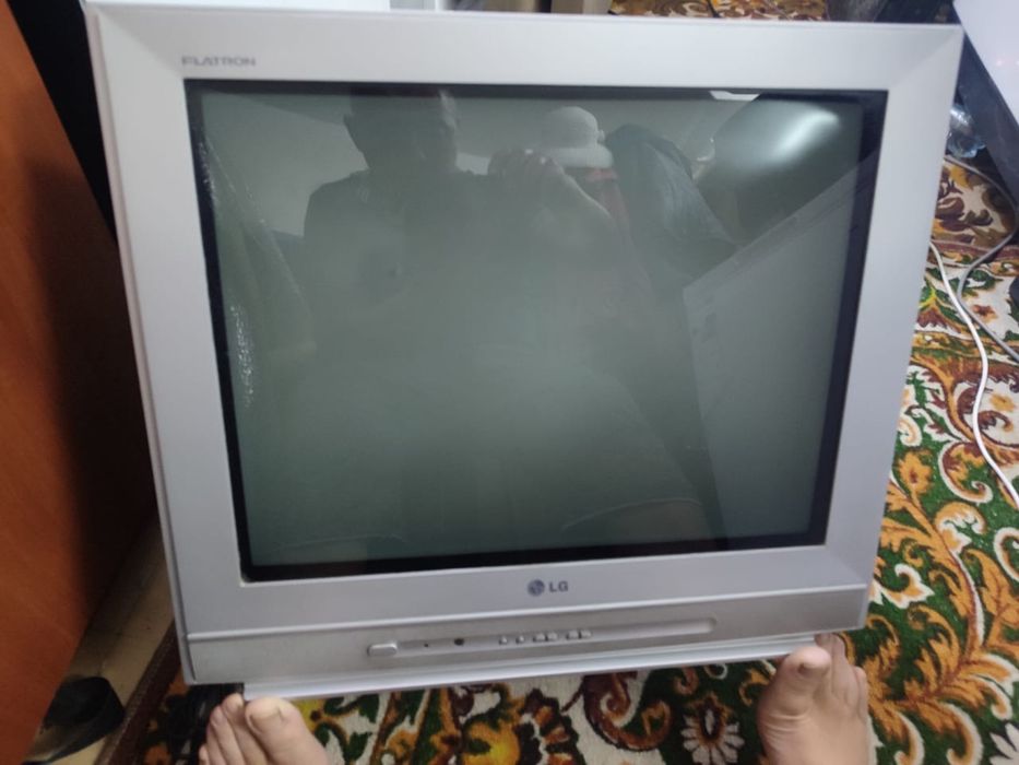 Телевизор LG в отличном состоянии