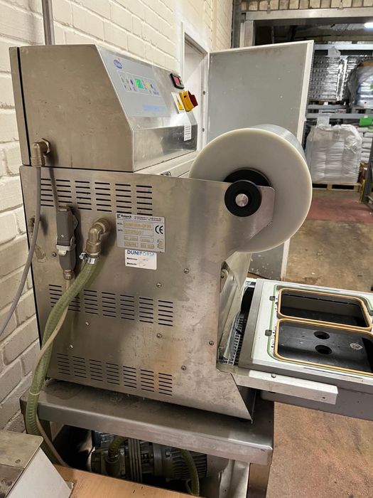 ТРЕЙСИЛЪР Машина за пакетиране на месни и други птодукти