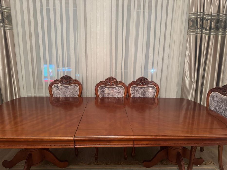 Продам стол