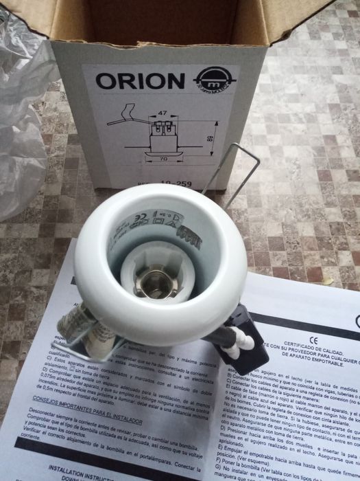 Продам споты новые