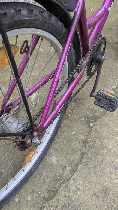 Bicicletă Konbike (roți 24") – Practică și rezistentă