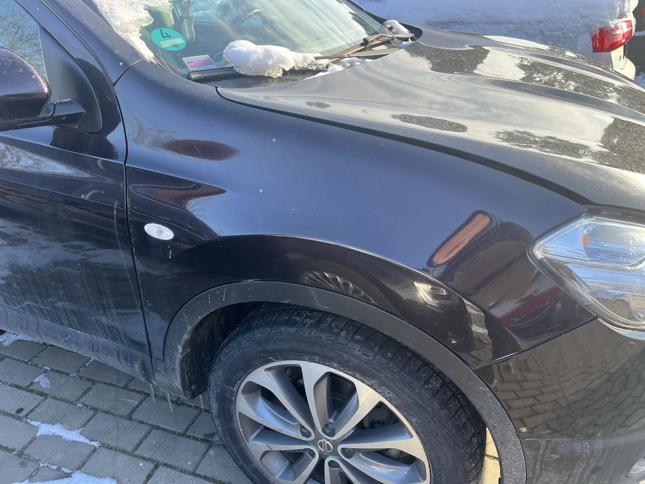 Aripa stanga/dreapta nissan qashqai 2010