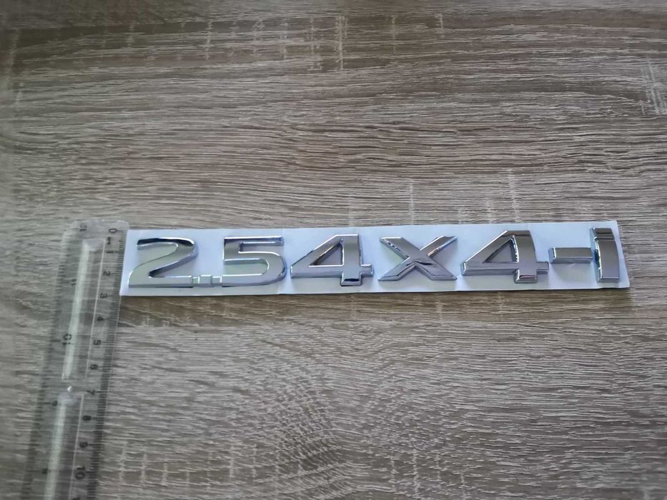 сребрист надпис 2.5 4x4-i за Нисан Nissan